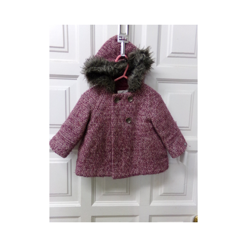 Abrigo Zara 9-12 meses. Segunda mano.