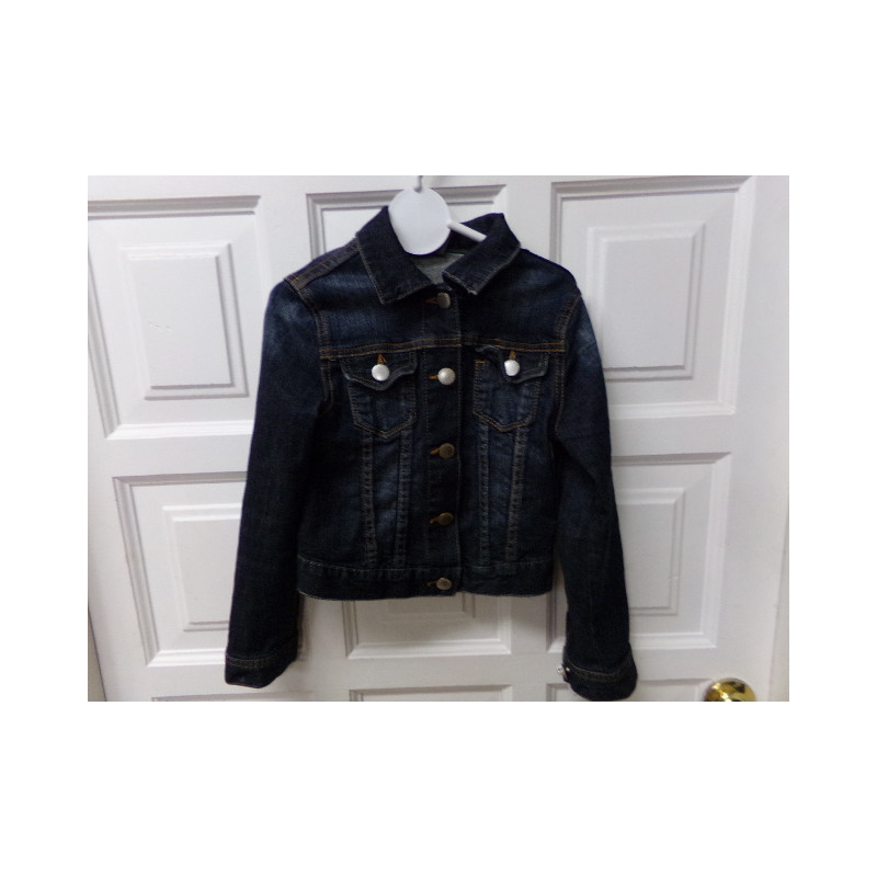 Cazadora vaquera 5-6 años. Segunda mano.