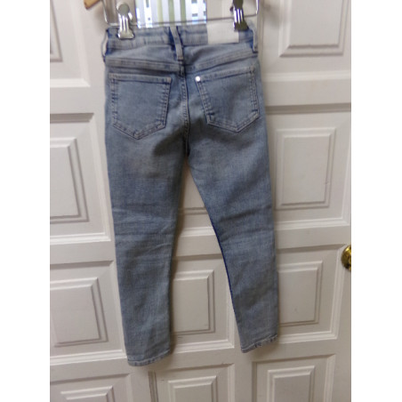Pantalón vaquero 5-6 años. Segunda mano.