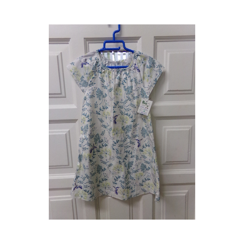 Vestido 4-5 años. Segunda mano.