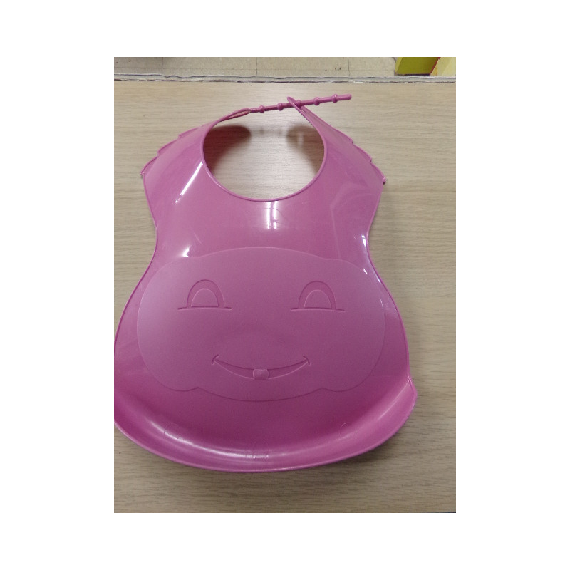 Babero rígido. Segunda mao.