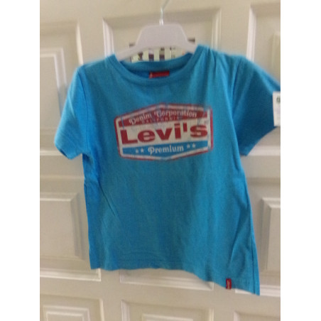 Camiseta Levis 6 años. Segunda mano.