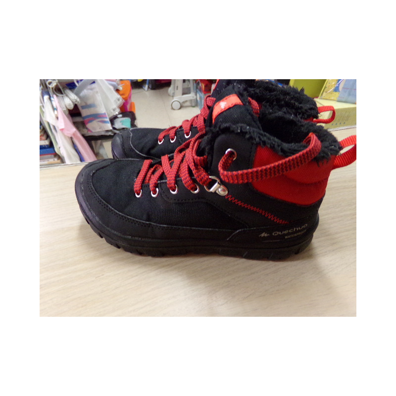 Botas Quechua nº 33. Segunda mano.