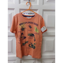 Camiseta 6-8 años. Segunda mano.