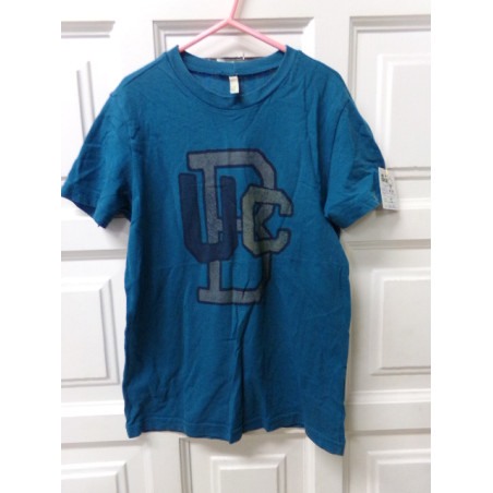 Camiseta Benetton 8-9 años. Segunda mano.