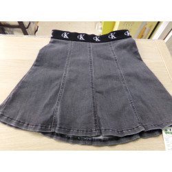 Falda vaquera Calvin Klein 8-9 años. Segunda mano.