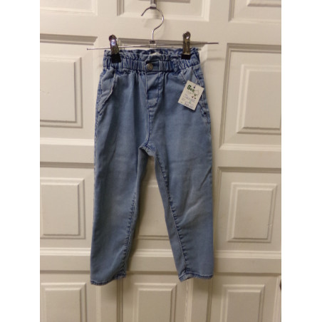 Pantalón vaquero Zara 3-4 años. Segunda mano.