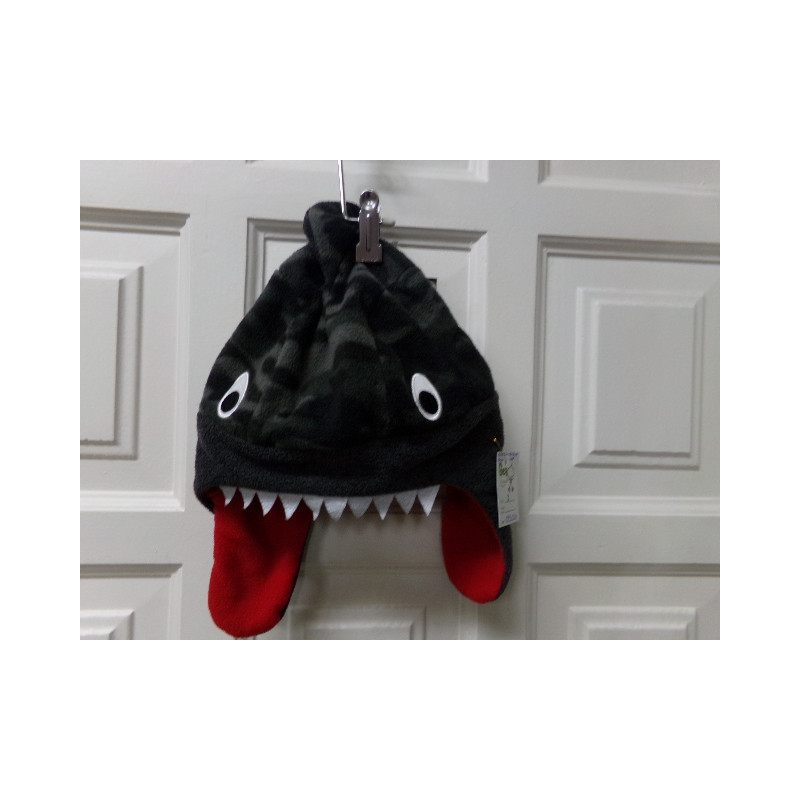 Gorro 7-8 años, tiburón GAP. Segunda mano.