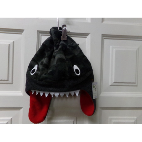 Gorro 7-8 años, tiburón GAP. Segunda mano.