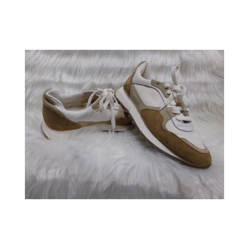 Tenis nº 36. Segunda mano.