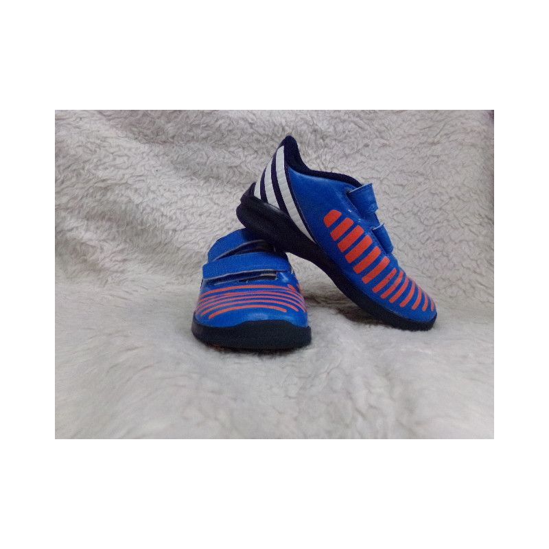 Tenis Adidas nº 23. Segunda mano.