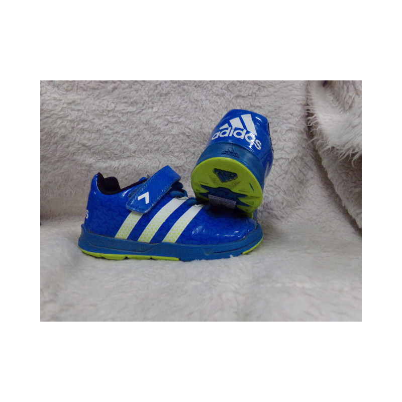 Tenis Adidas nº 25. Segunda mano.