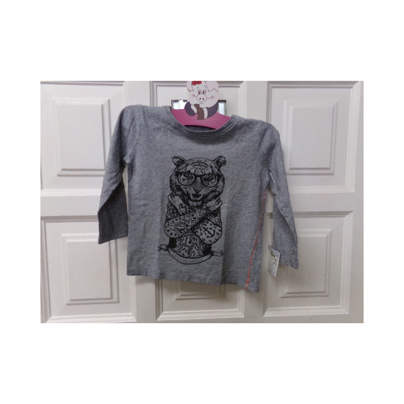 Camiseta 3 años. Segunda mano.