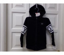 Sudadera negra 5-6 años. Segunda mano.