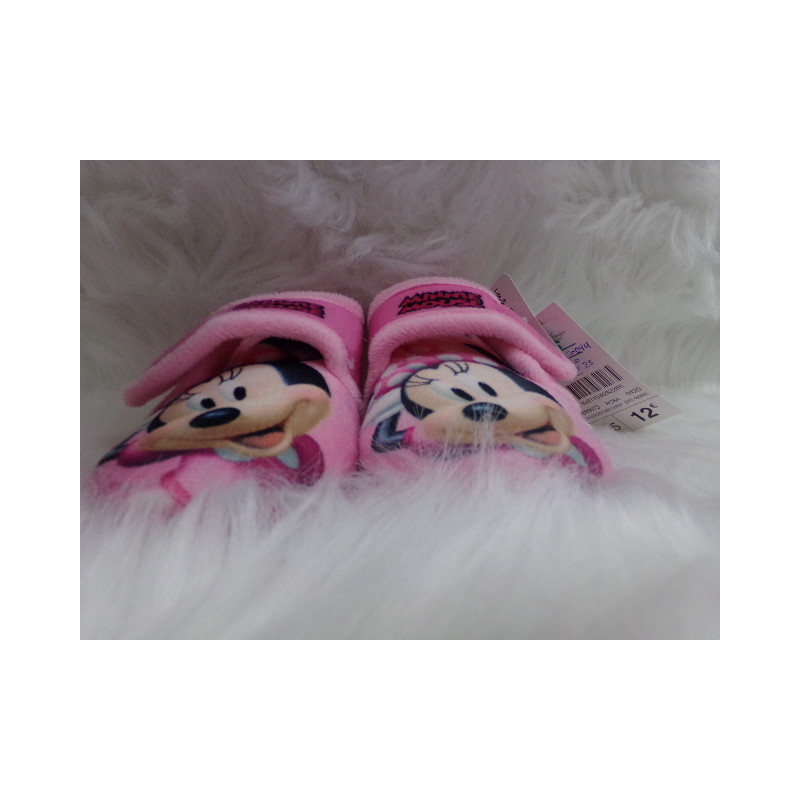 Zapatillas Minnie nº 25. A estrenar.