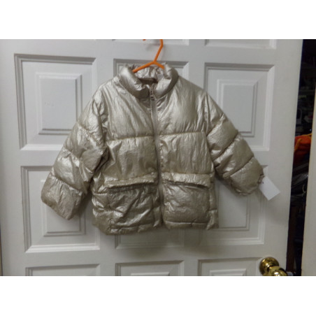 Plumas dorado Zara 2-3 años. Segunda mano.