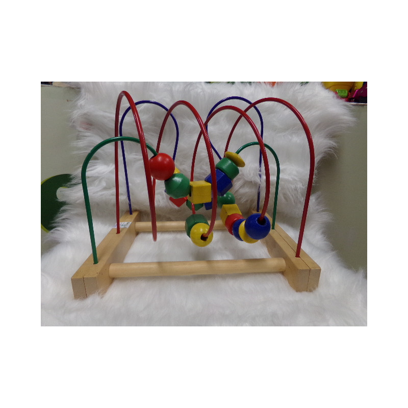 Centro de actividades madera. Segunda mano.