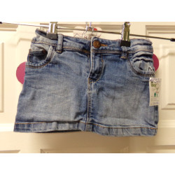 Falda vaquera 3-4 años. Segunda mano.