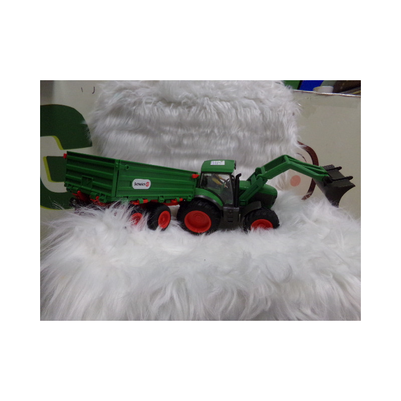 Tractor con remolque. Segunda mano.