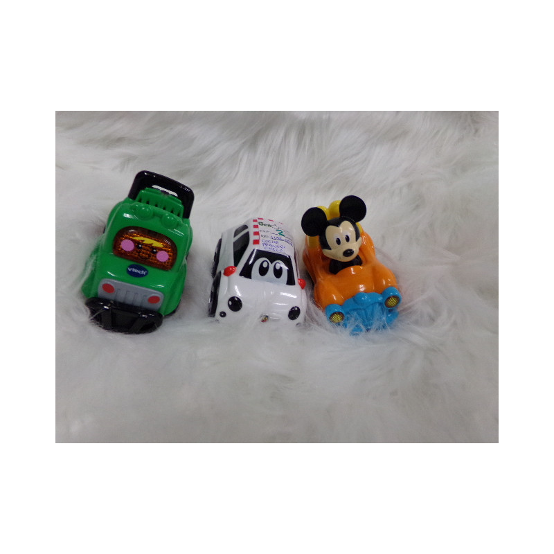 Coche Mickey naranja. Segunda mano.