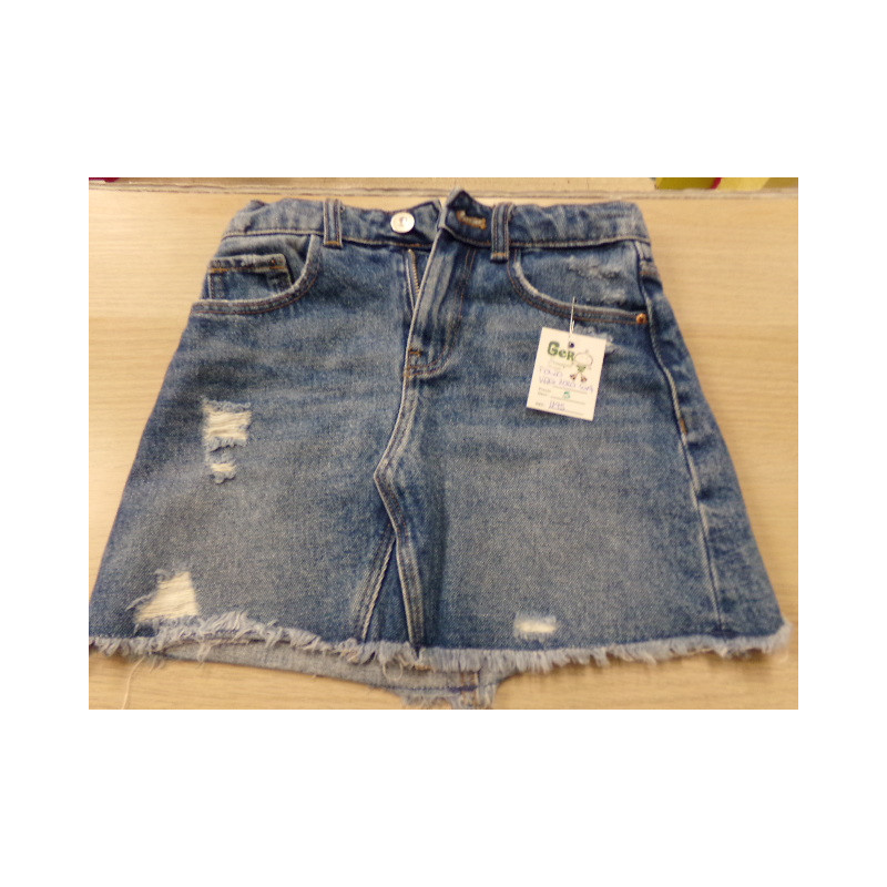 Falda vaquera zara 6 años. Segunda mano.