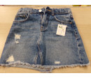 Falda vaquera zara 6 años. Segunda mano.