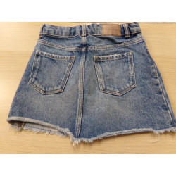 Falda vaquera zara 6 años. Segunda mano.