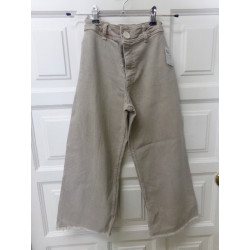 Pantalón vaquero Zara 10 años. Segunda mano.