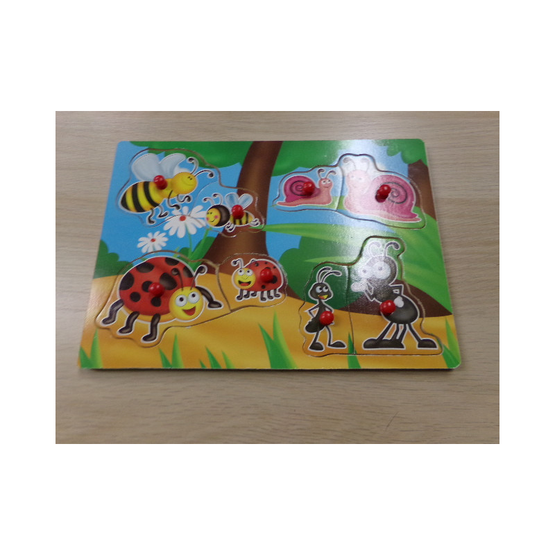 Puzzle de madera. Segunda mano.