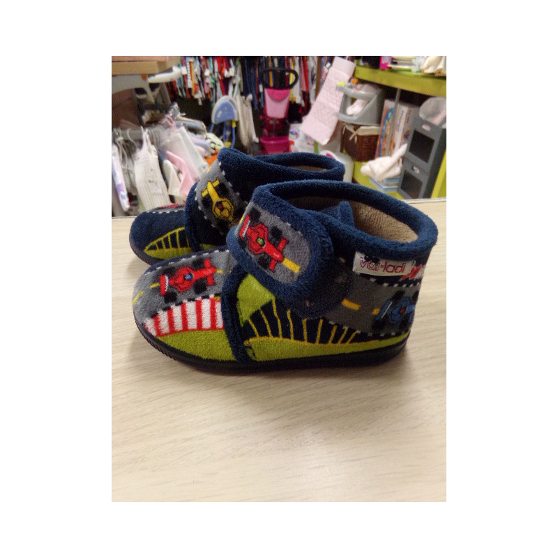 Zapatillas Val-Ladi nº 23. Segunda mano.