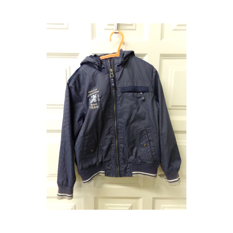 Cazadora Geox 5 años. Segunda mano.