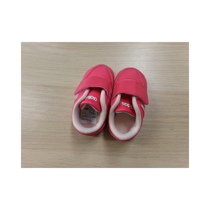 Tenis Adidas nº 17. Segunda mano.