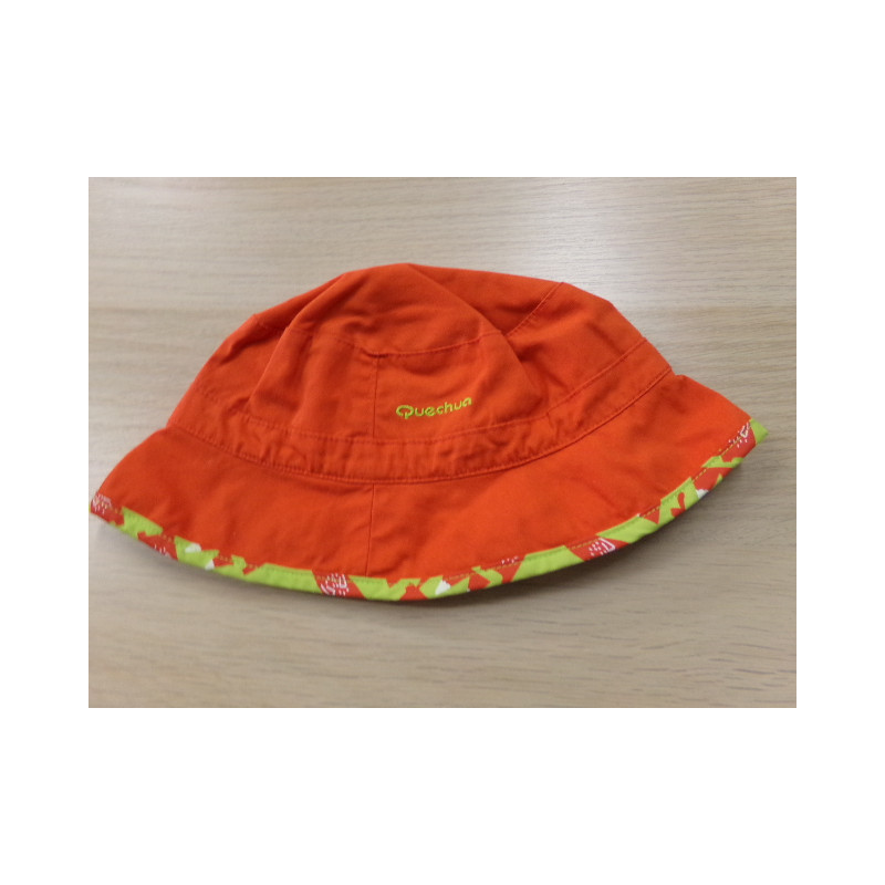 Gorrito 58 cm. Segunda mano.