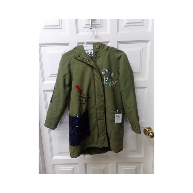 Trenca militar Zara 9 años. Segunda mano.