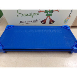 Cama apilable 132*58 cm. Segunda mano.