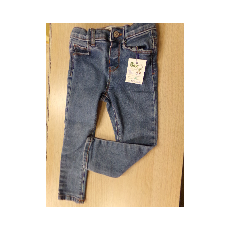 Pantalón vaquero Zara 2-3 años. Segunda mano.