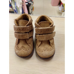 Botita piel vuelta nº 21. Segunda mano.