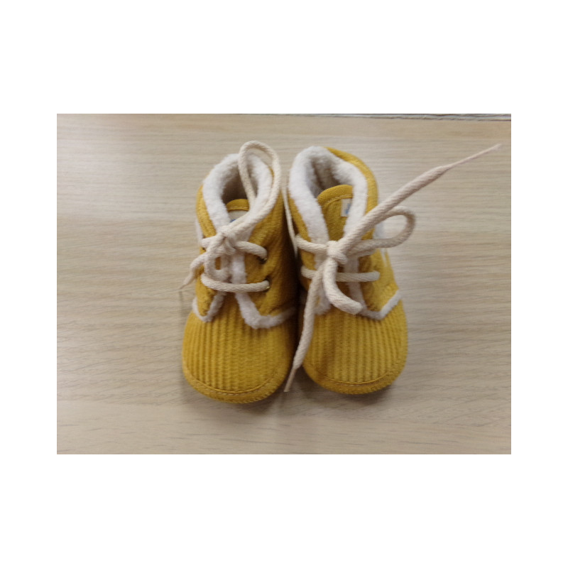 Zapatillas nº 16. Segunda mano.