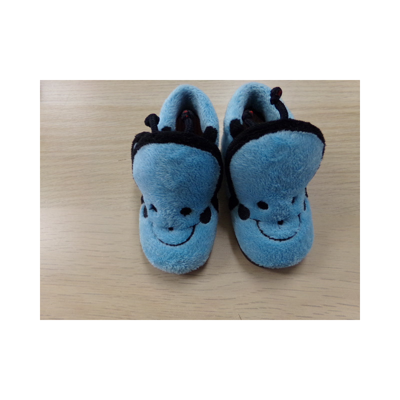 Zapatillas nº 17-18. Segunda mano.