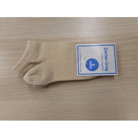 2 pares calcetines 6 años. A estrenar.