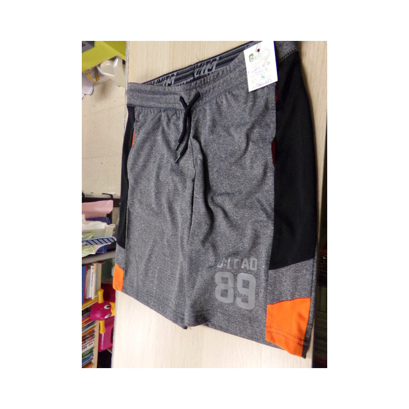 Pantalón corto 9-10 años. Segunda mano.