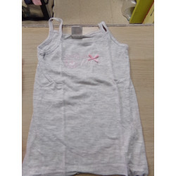 3 camisetas de tirantes 3-4 años. Segunda mano.