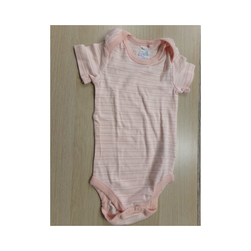 Body 12-24 meses. Sin uso.