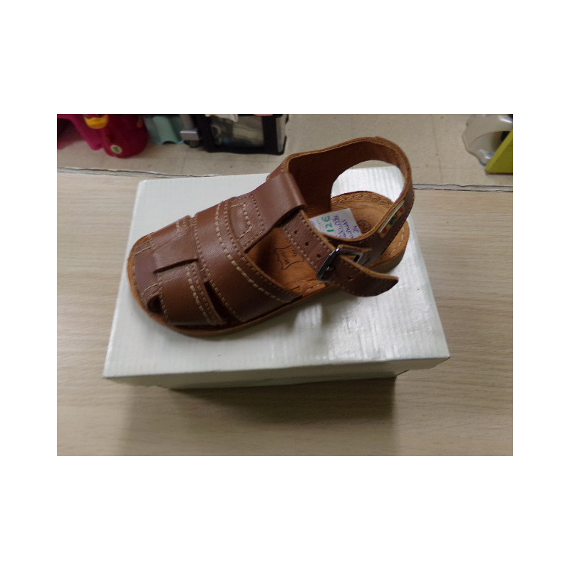 Sandalias nº 24. Segunda mano.