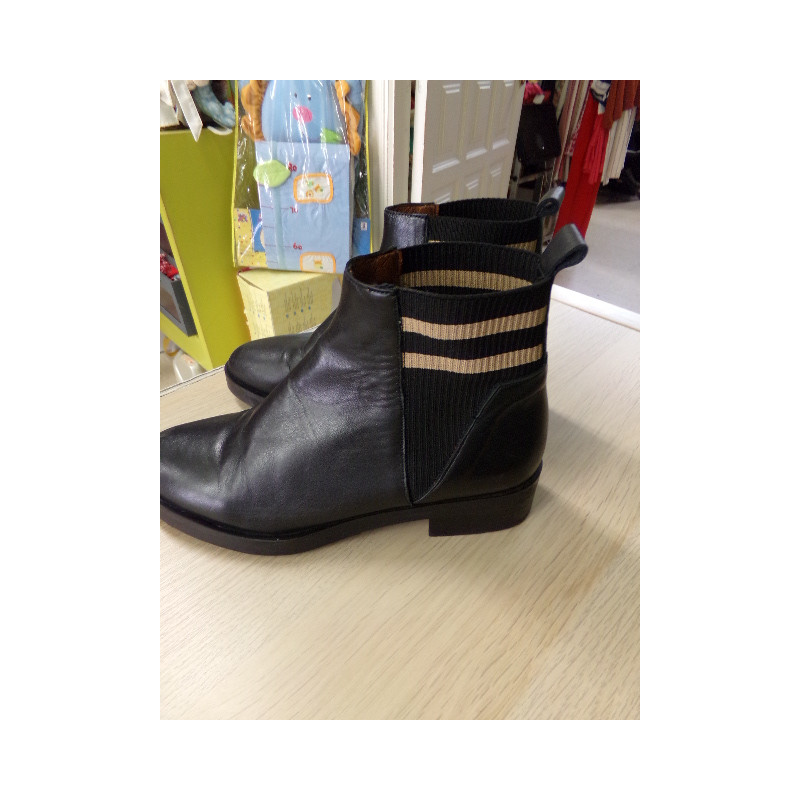 Botines negros nº 35. Segunda mano.