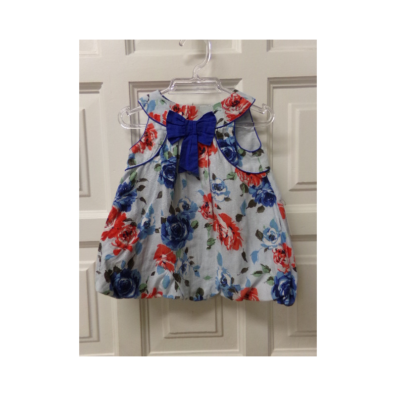 Vestido Zara 6-9 meses. Segunda mano.