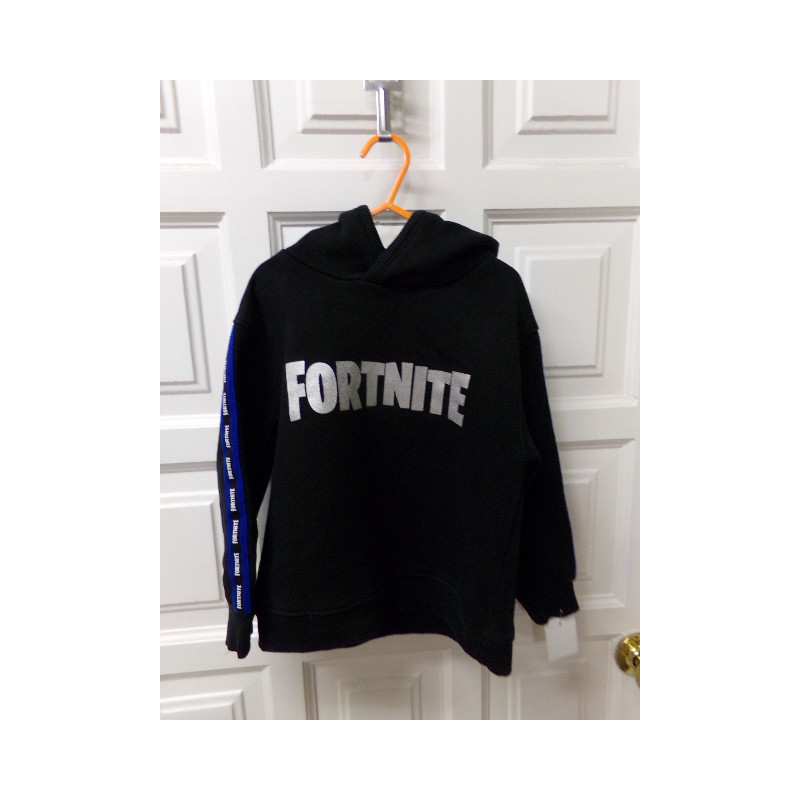 Sudadera 7 años negra Fortnite. Segunda mano.
