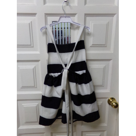 Mono corto Para Sofia 10 años.Segunda mano.