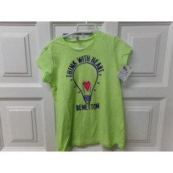Camiseta Benetton 5-6 años. Segunda mano.