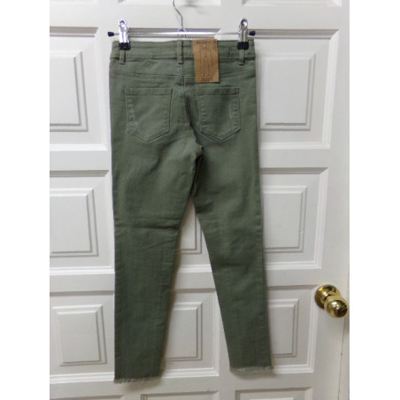 Pantalón vaquero 9 años. A esrtenar.